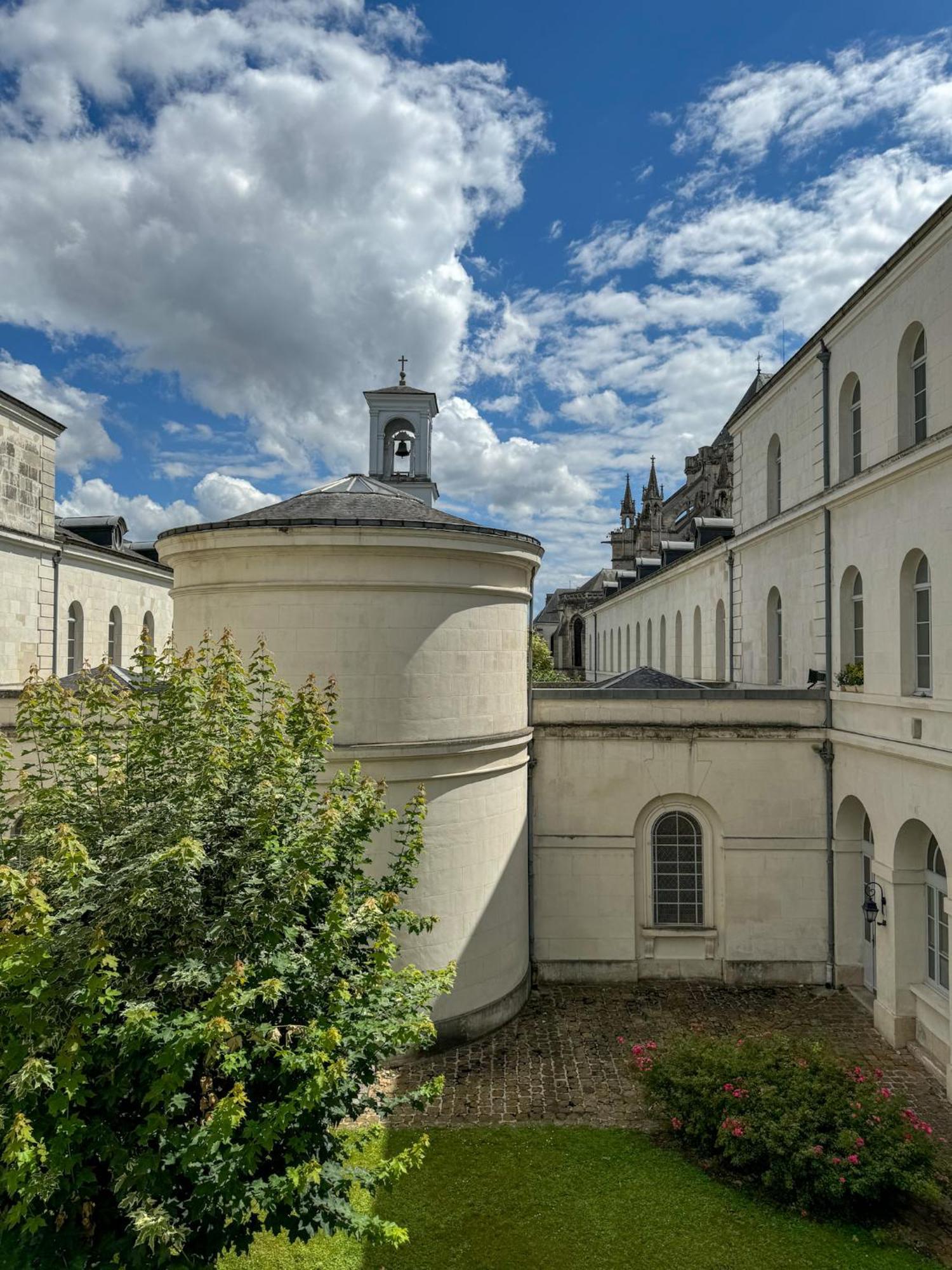 Hospice St Nicolas Troyes Exterior photo
